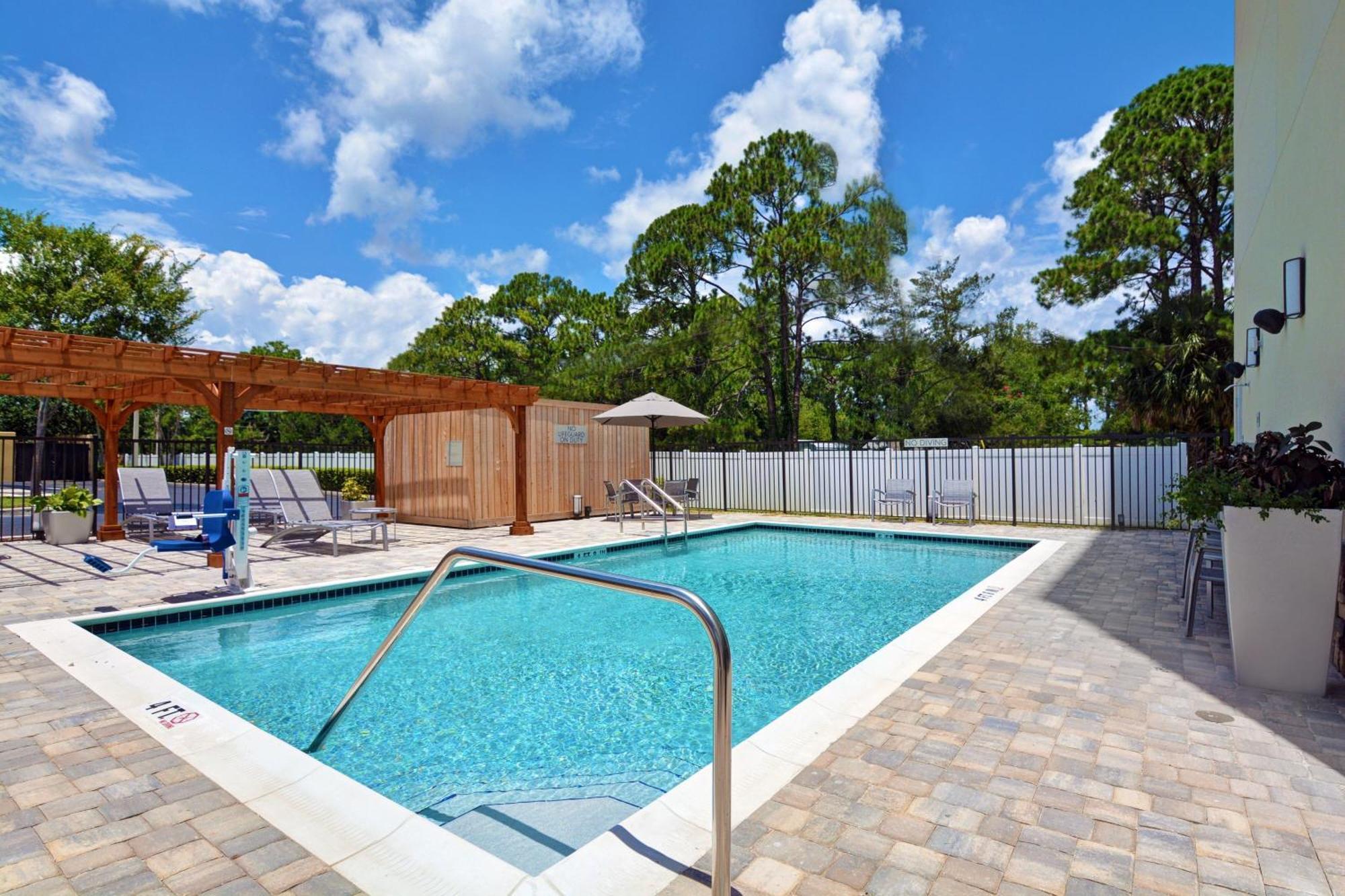 Towneplace Suites By Marriott Jacksonville East Bagian luar foto