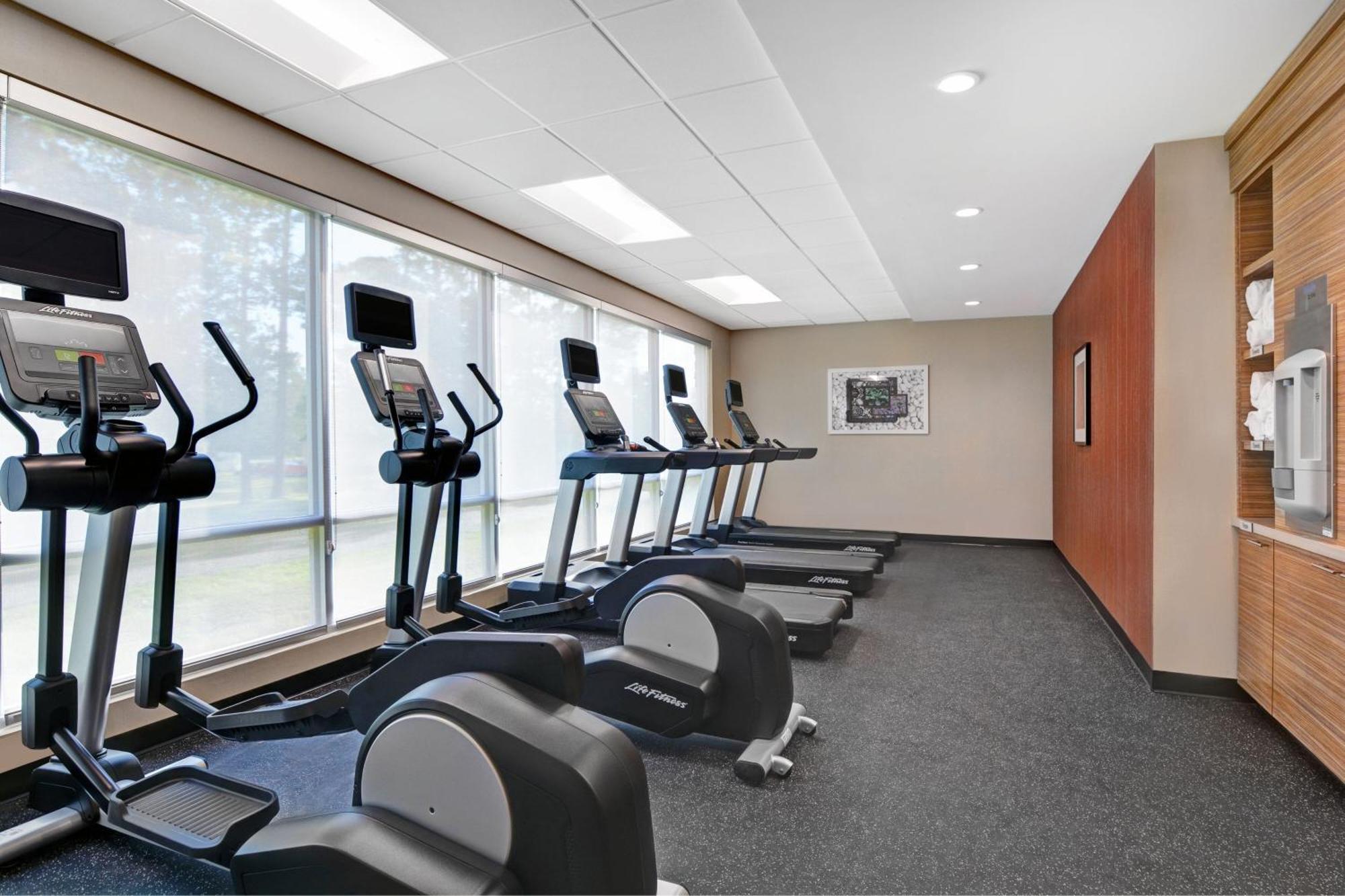 Towneplace Suites By Marriott Jacksonville East Bagian luar foto